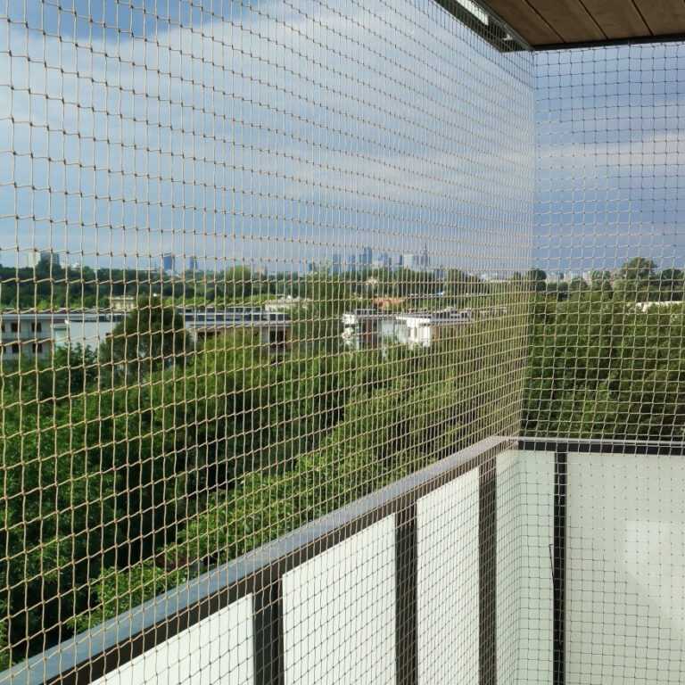 siatka na balkon dla kota bez wiercenia