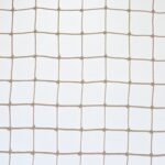 Wzmacniana beżowa siatka na balkon 4x4 cm odporna