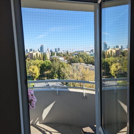 Siatka na gołębie w Warszawie montaż bez wiercenia