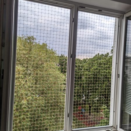 Zabezpieczenie na okna dla kota siatka wzmacniana 40 mm beżowa, Warszawa Praga